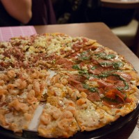 VILLA ROMA – Pizza com massa fininha e crocante!