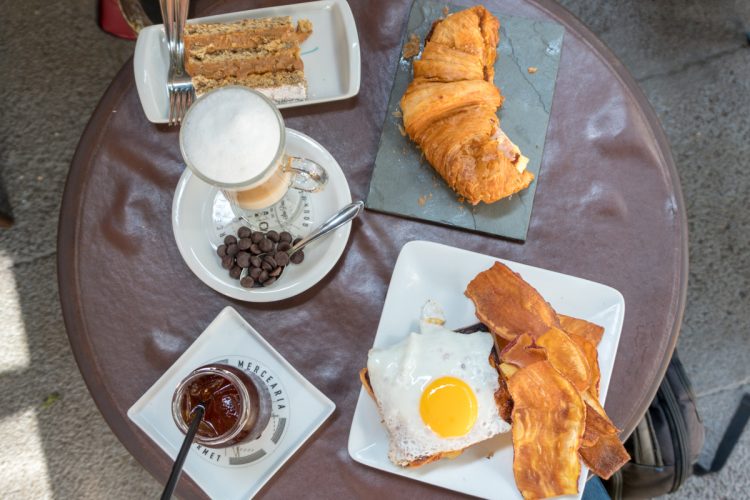 SANTO PÃO – Café da manhã em um ótimo ambiente!