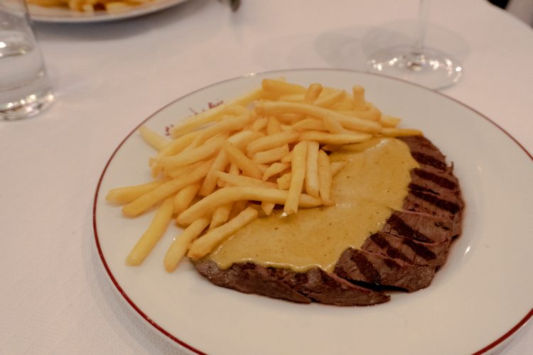 L’ENTRECÔTE DE PARIS – Um prato inesquecível!