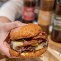 MUDA ORGANIC BURGER AND BAR – Uma hamburgueria orgânica e sustentável!
